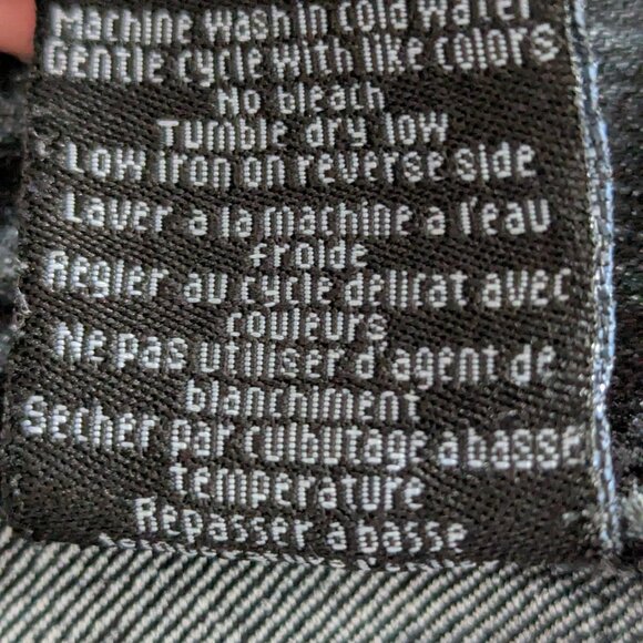 ✨ Seductions Black Jean Mini Shorts (Size 5) 🖤👖 - Picture 5 of 5